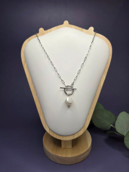 Close-up of the Luna T-Bar Pearl Necklace highlighting the 316 stainless steel paperclip links and the organic shape of the freshwater pearl, My Silver Lining.