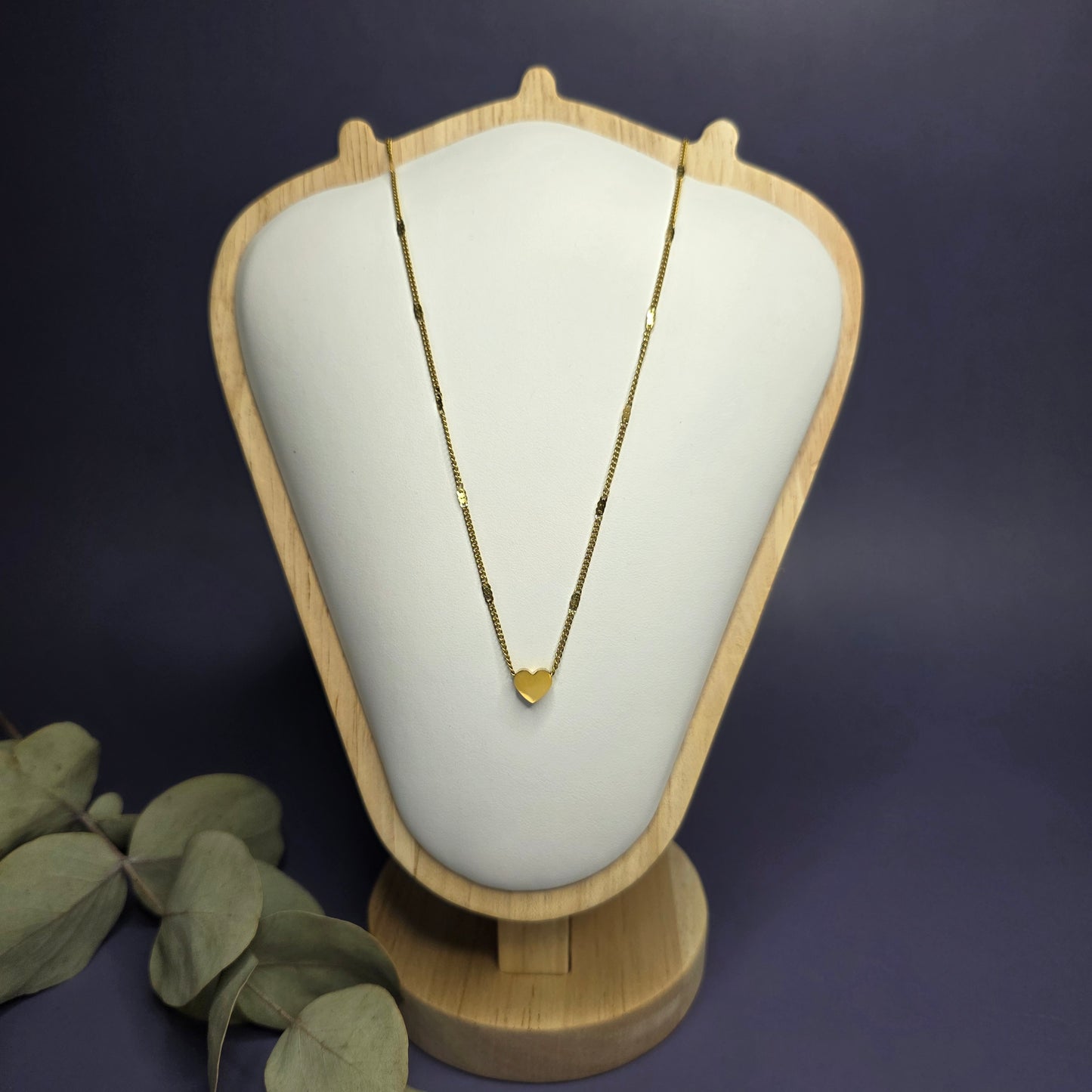 Optimized front view of the Tiny Heart Necklace on a white display, highlighting the 45+5cm adjustable fit — My Silver Lining.