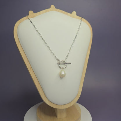 Luna T-Bar Pearl Necklace
