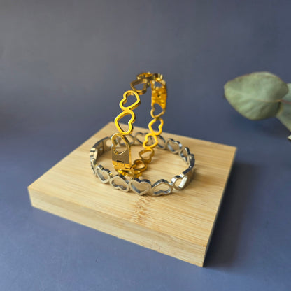 Linked Hearts Bangle (Single Piece)