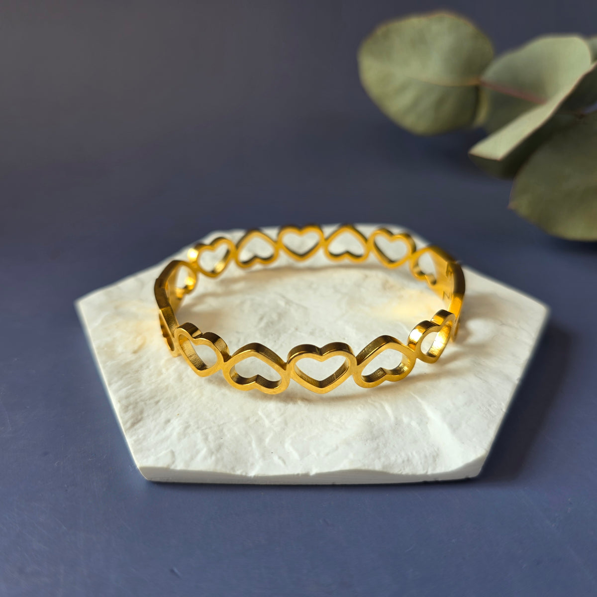 Linked Hearts Bangle (Single Piece)