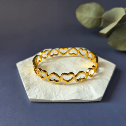 Linked Hearts Bangle (Single Piece)
